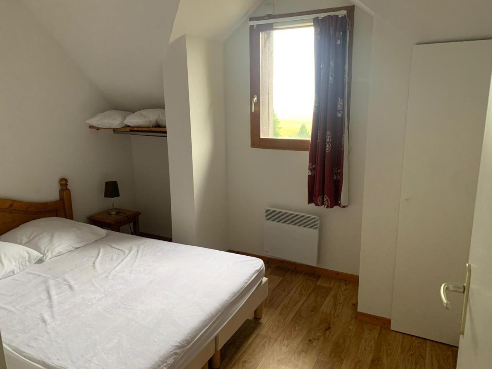Appartement Dans Residence Bois De La Reine, Besse Et Saint Anastaise Buitenkant foto